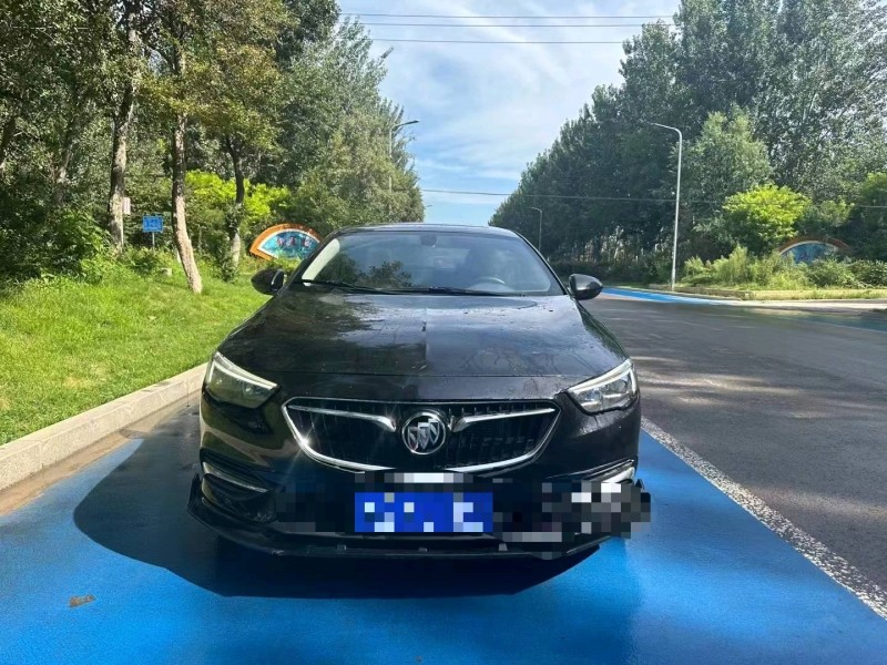 济南18年别克君威1