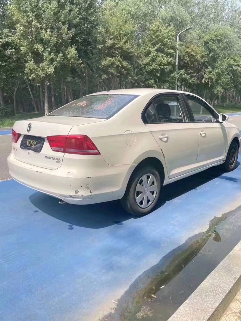 济南17年大众桑塔纳8