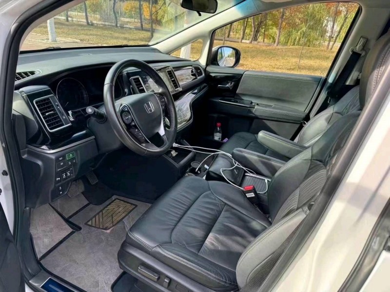 邯郸21年本田艾力绅3