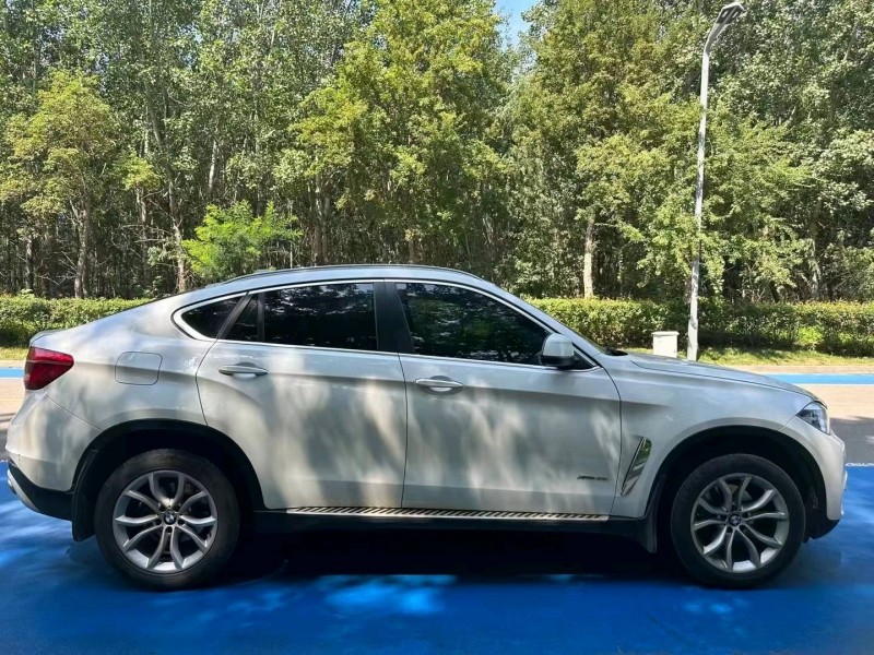 济南16年宝马X67