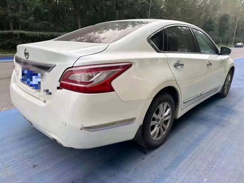 济南13年日产天籁7