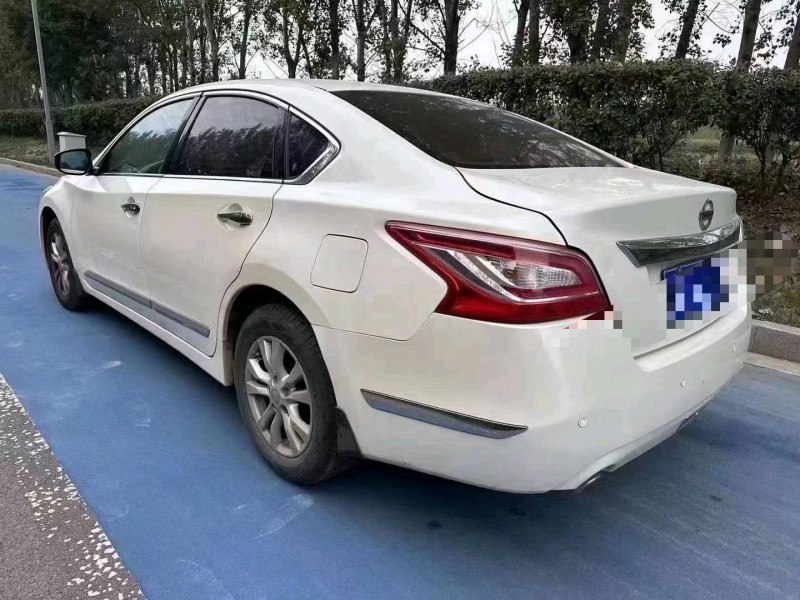 济南13年日产天籁8