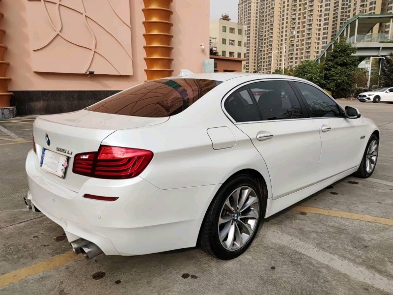 佛山17年宝马5系5