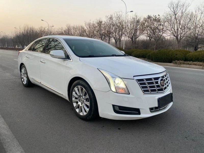 济宁15年凯迪拉克XTS2