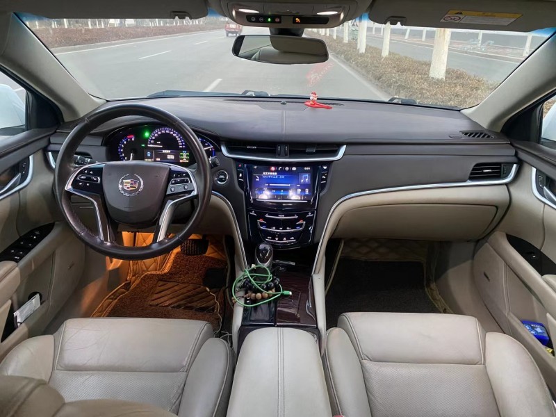 济宁15年凯迪拉克XTS6