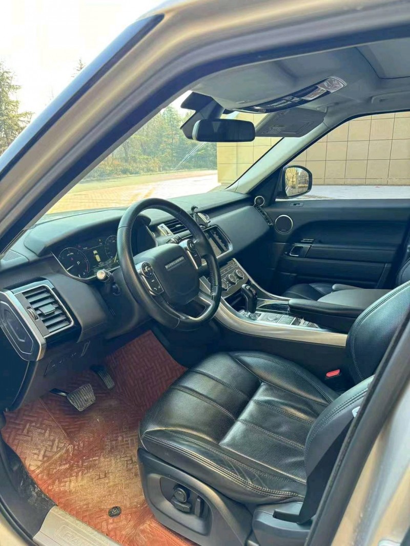 东营16年路虎揽胜8