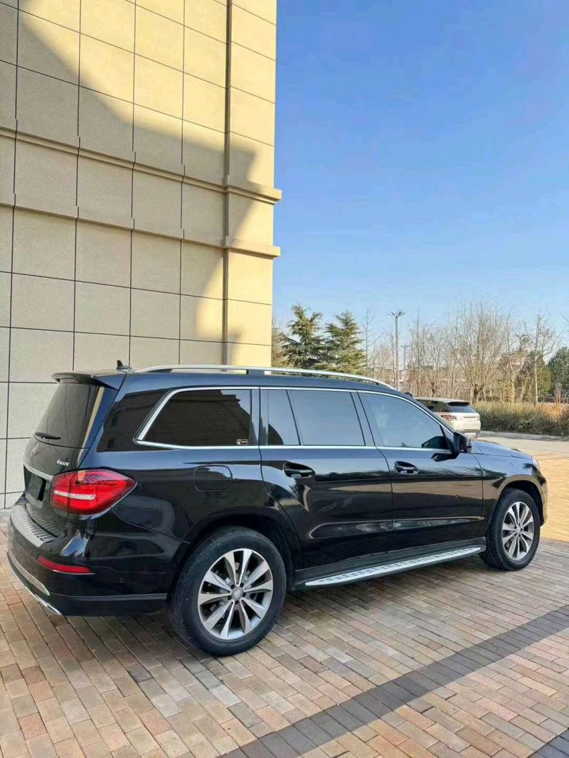 济宁17年奔驰GLS5