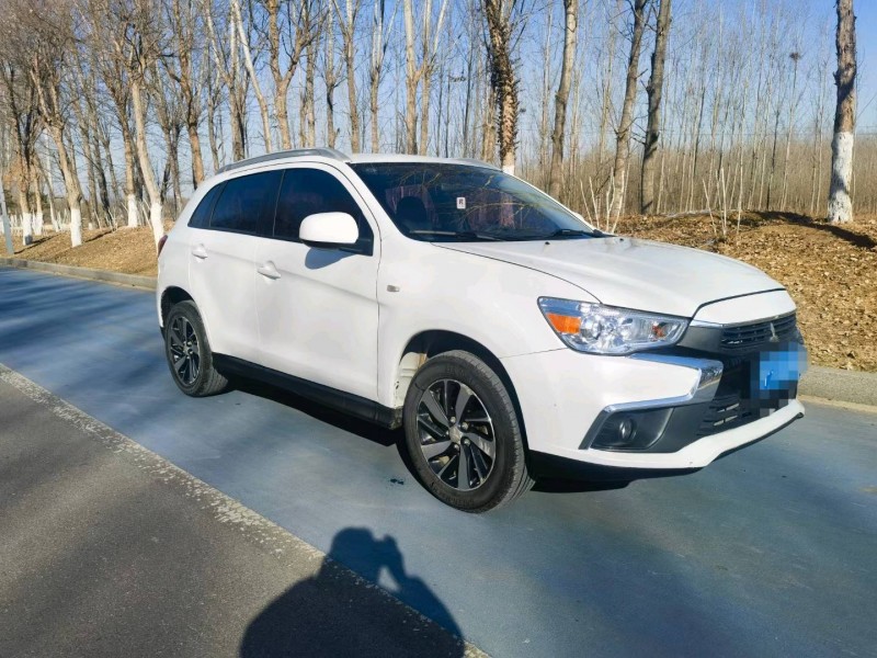 济南17年三菱劲炫2