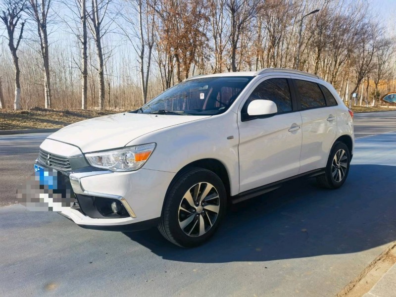 济南17年三菱劲炫3