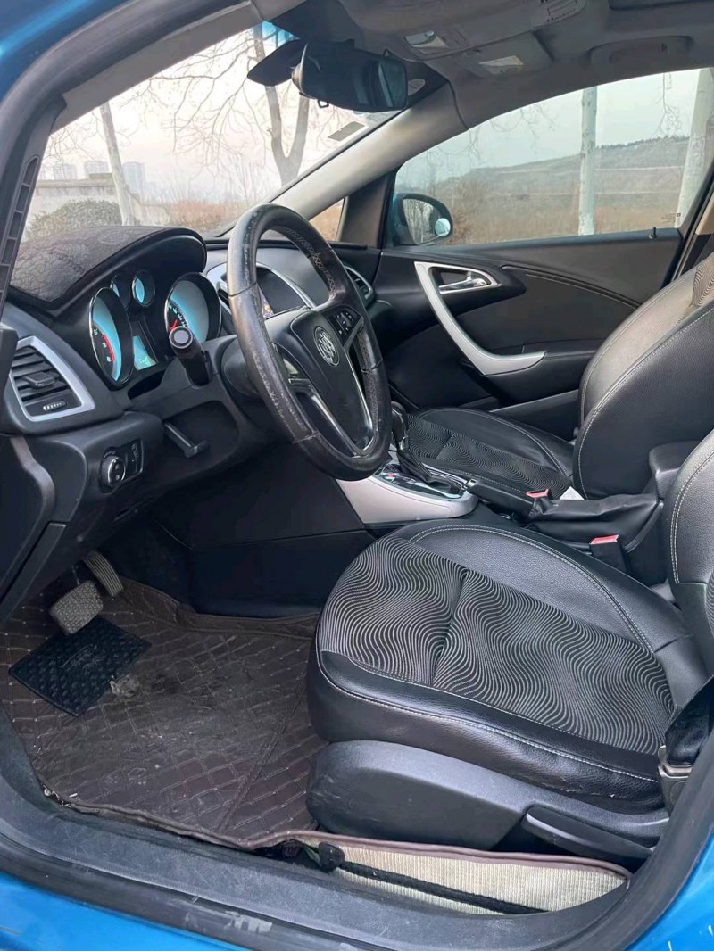 徐州11年别克英朗5