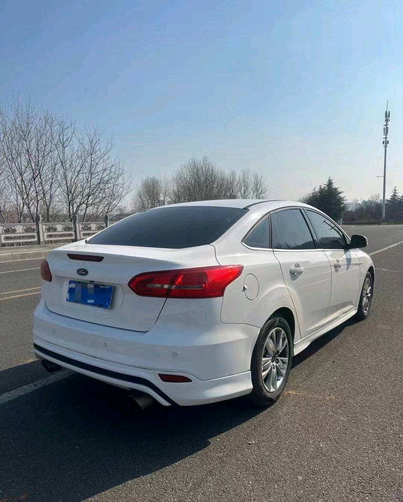 枣庄16年福特福克斯4