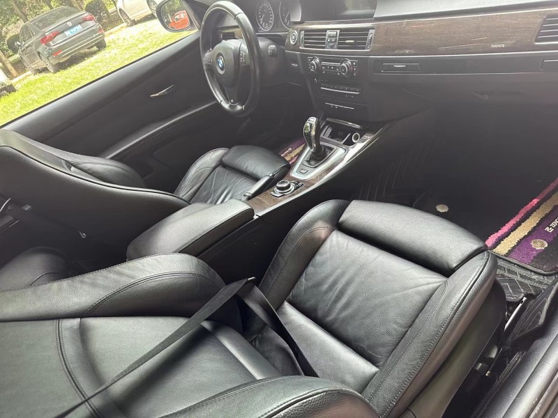 济宁13年宝马3系6