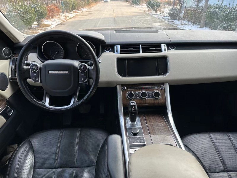 济宁14年路虎揽胜运动8