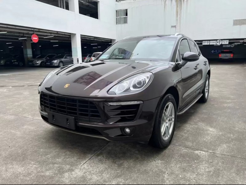 济宁16年保时捷Macan2