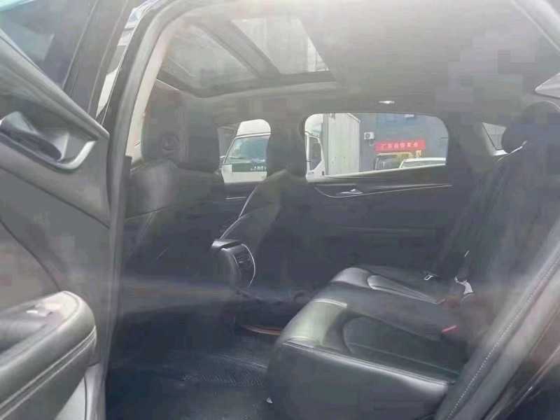 中山21年别克君越6