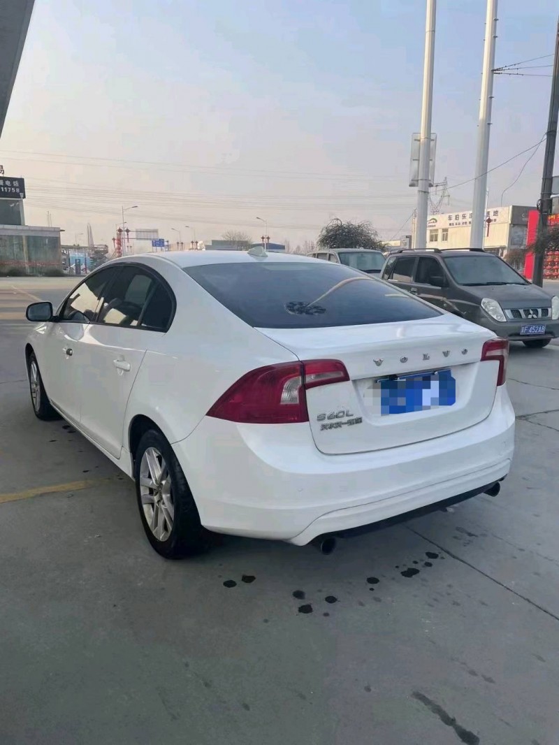 保定15年沃尔沃S60L7