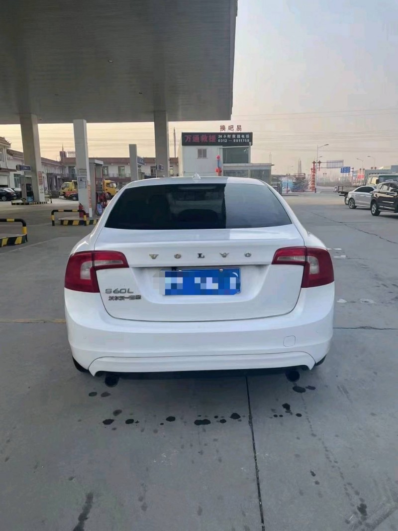 保定15年沃尔沃S60L9