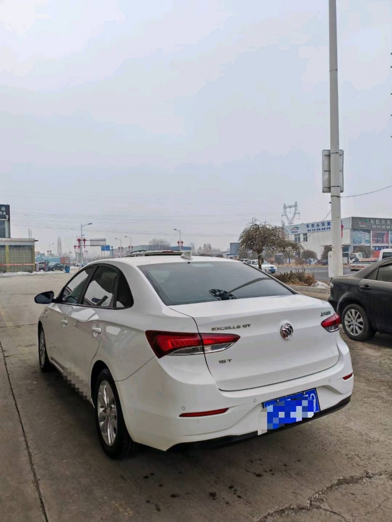 保定20年别克英朗8