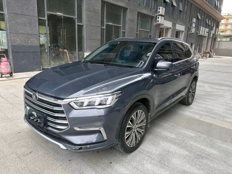 中山19年比亚迪宋2