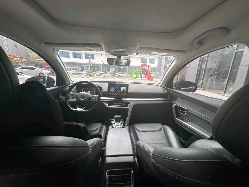 中山19年比亚迪宋9