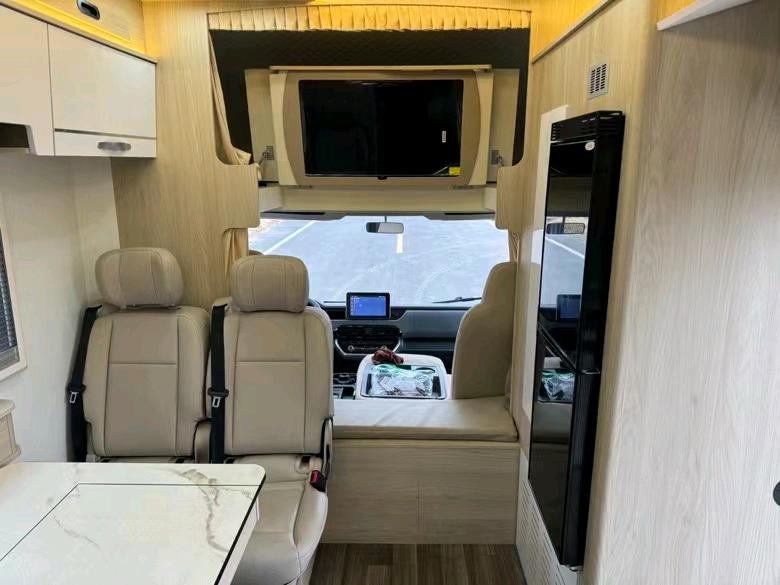 盐城23年上汽集团跃进H500房车6