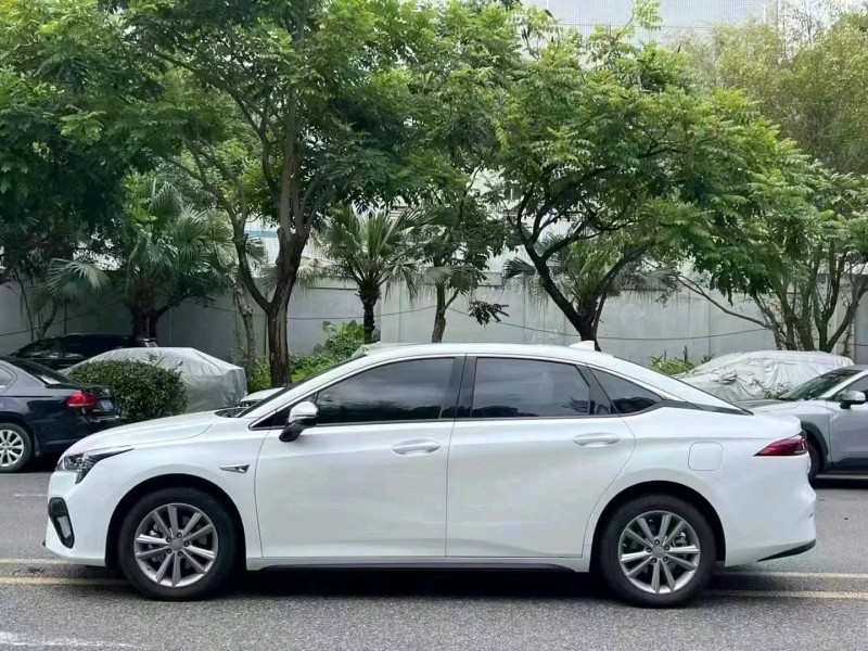 深圳23年传祺埃安S8