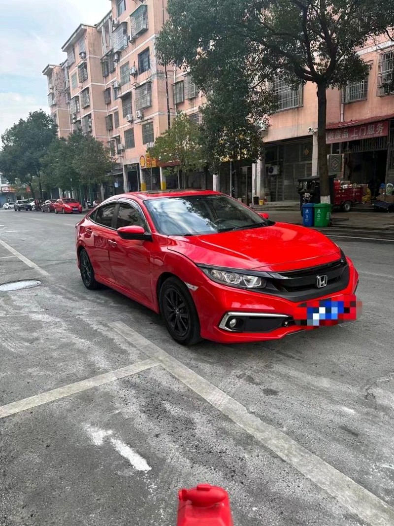 邵阳19年本田思域3