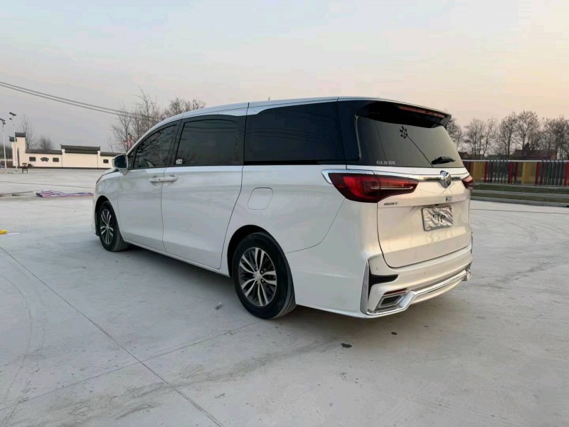 徐州21年别克GL88