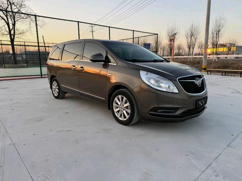 徐州17年别克GL83