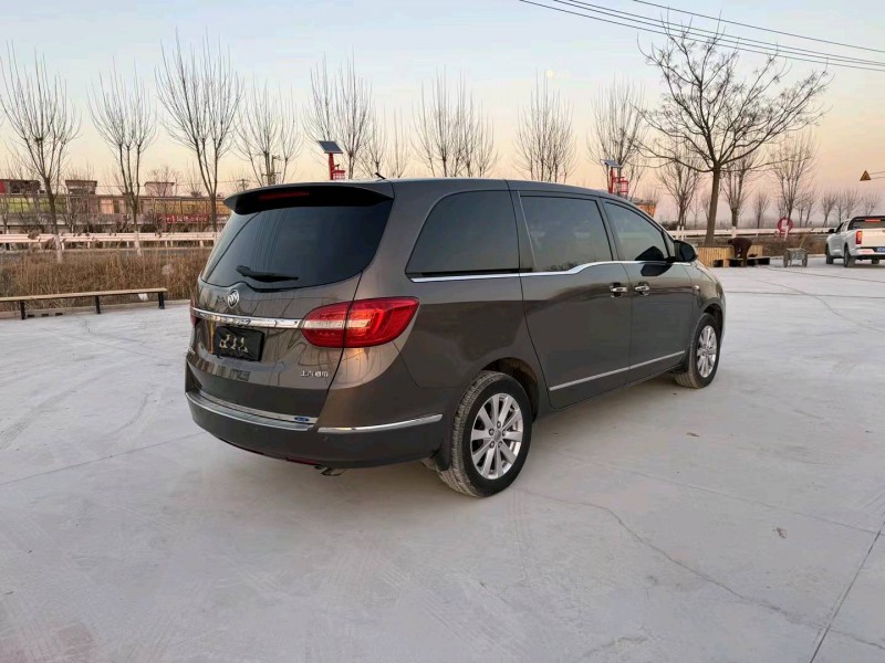 徐州17年别克GL88