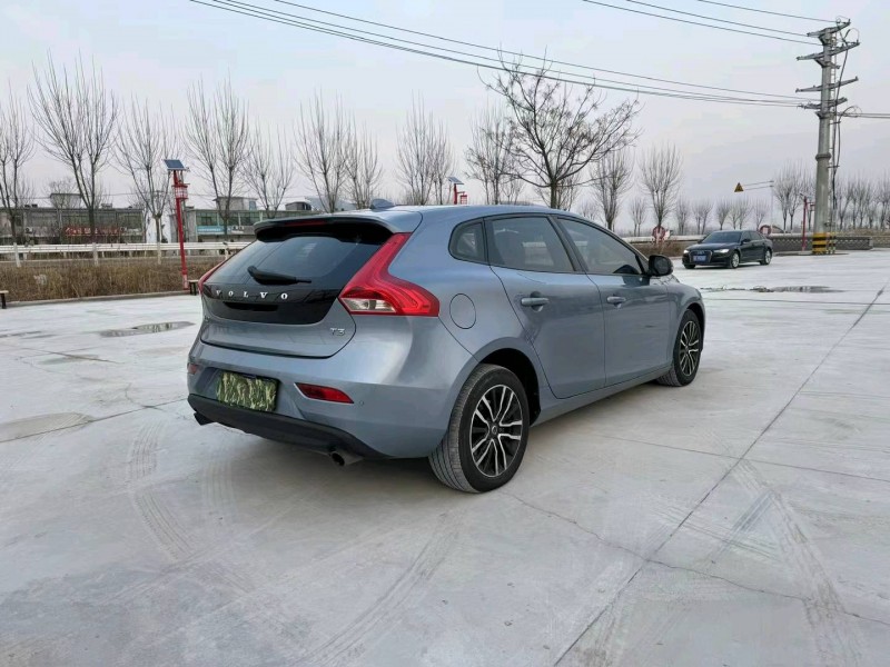 徐州17年沃尔沃V408