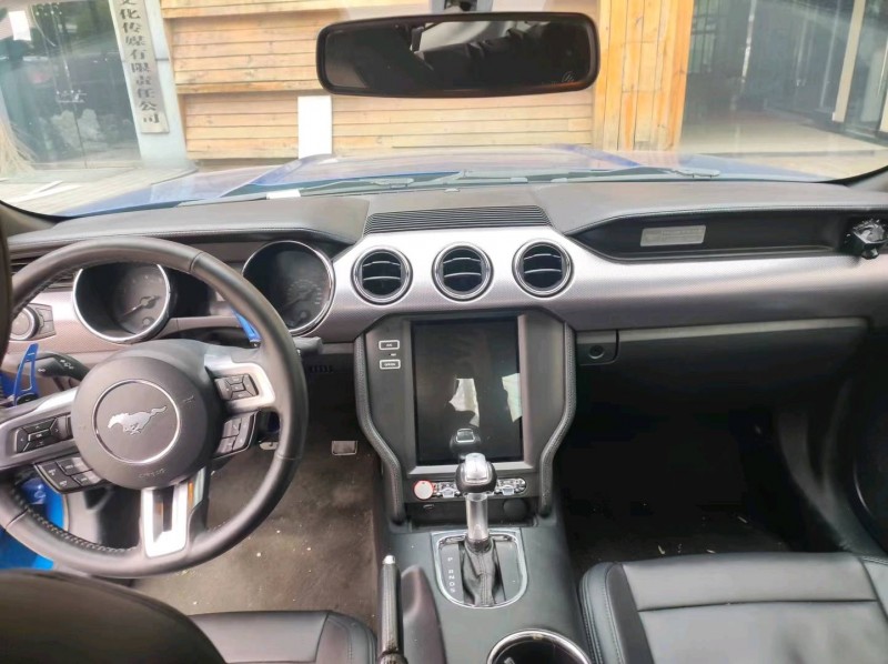 重庆17年福特野马6