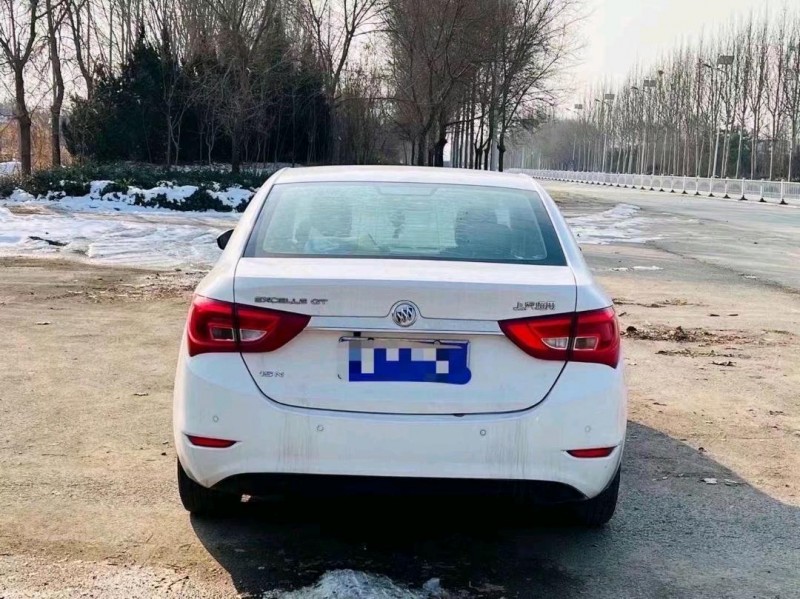 淄博17年别克英朗2