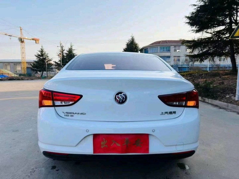 东营17年别克威朗7