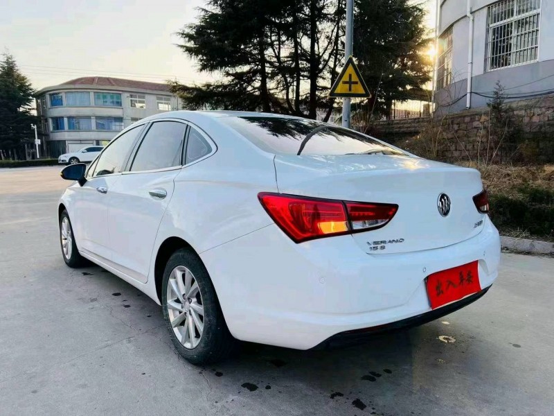 东营17年别克威朗9