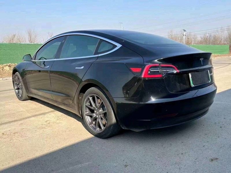 枣庄19年特斯拉MODEL 37