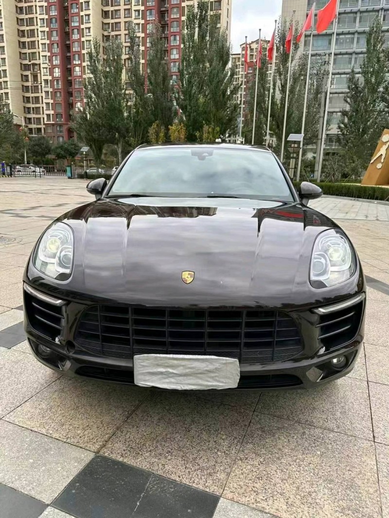 邯郸16年保时捷Macan1