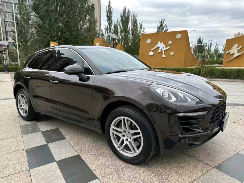 邯郸16年保时捷Macan2