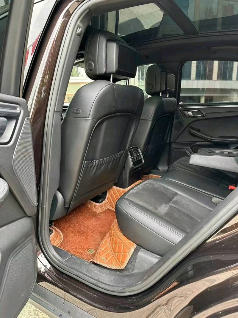 邯郸16年保时捷Macan8