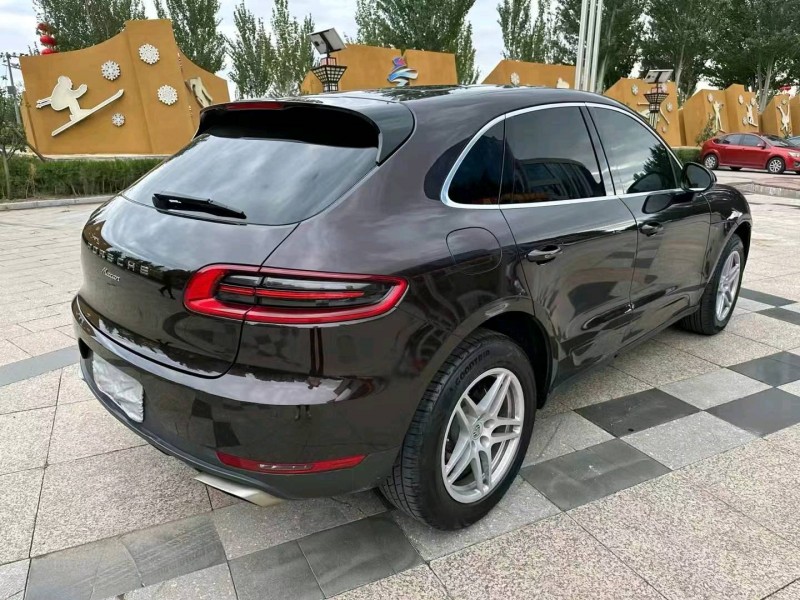 邯郸16年保时捷Macan9