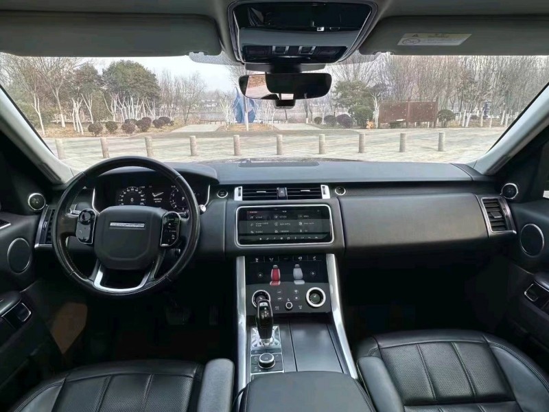 枣庄19年路虎揽胜运动3