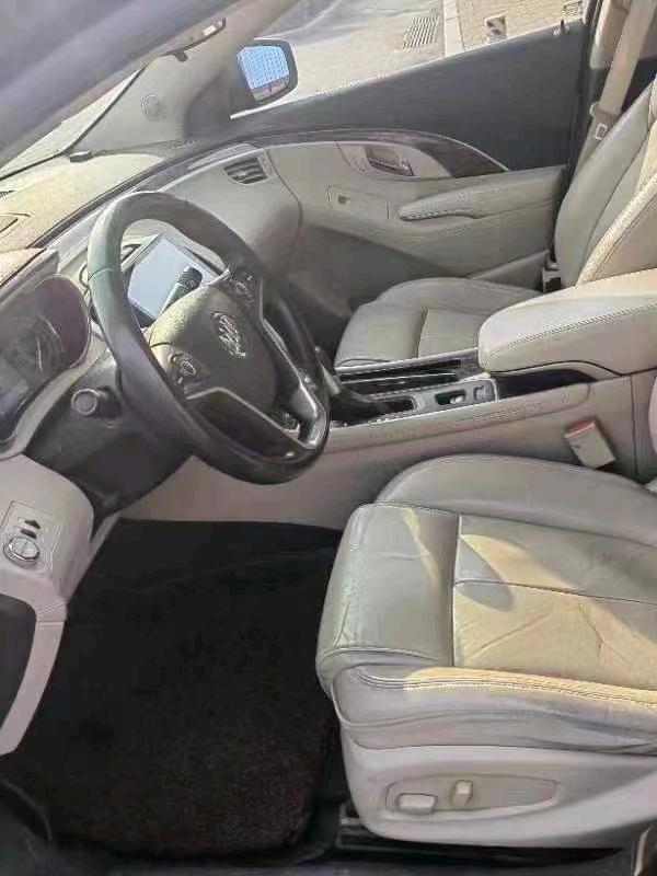 东营17年别克君越8