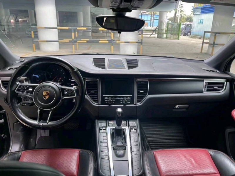 珠海16年保时捷Macan7