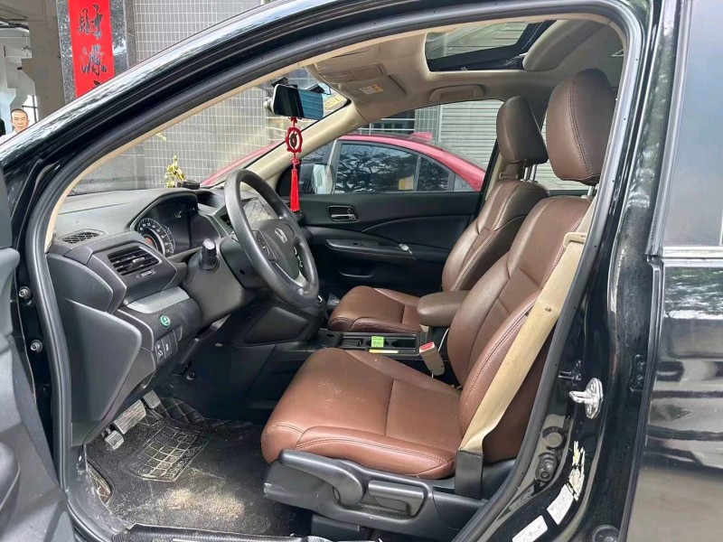 汕头16年本田CRV9