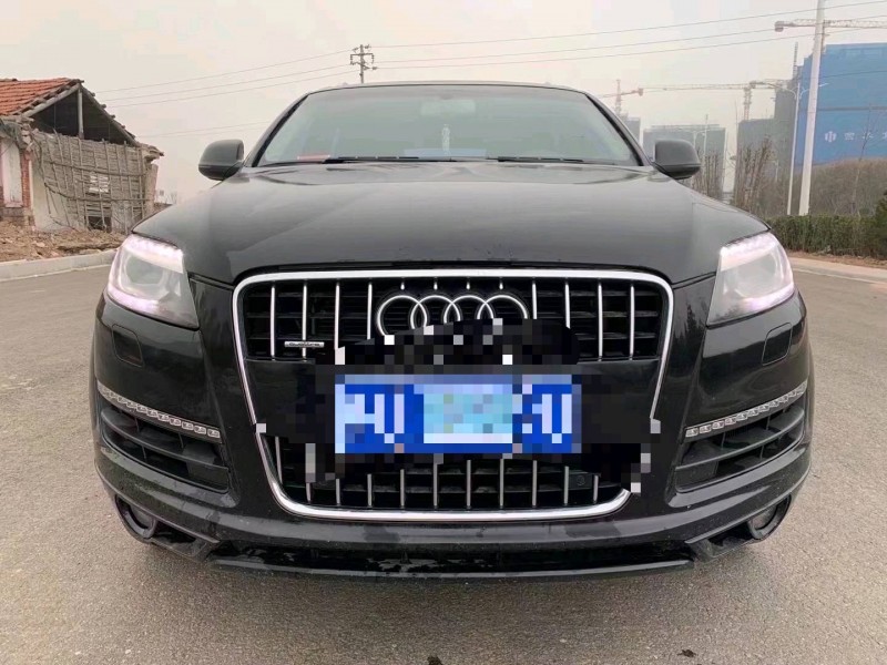 青岛13年奥迪Q71