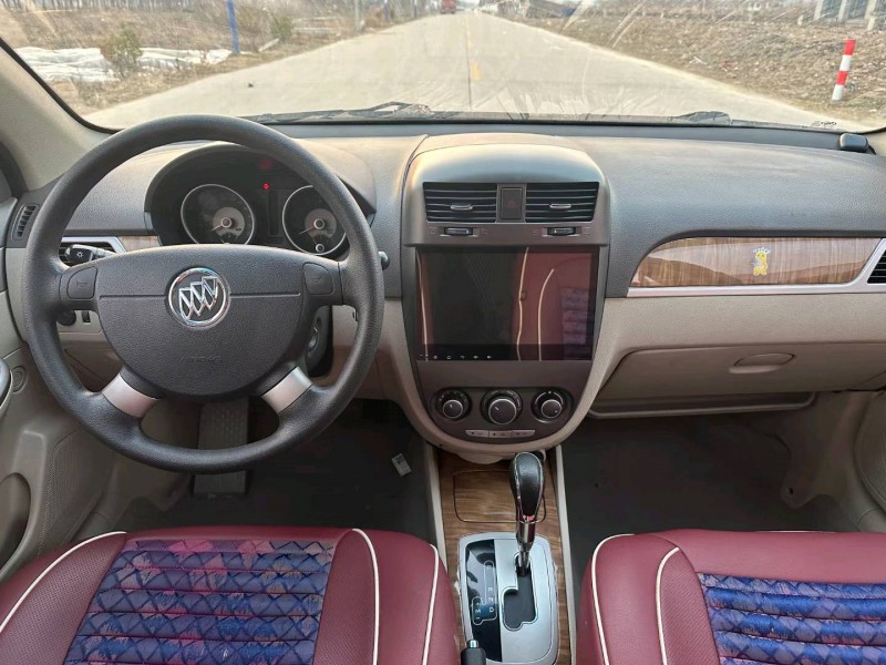 徐州17年别克凯越4