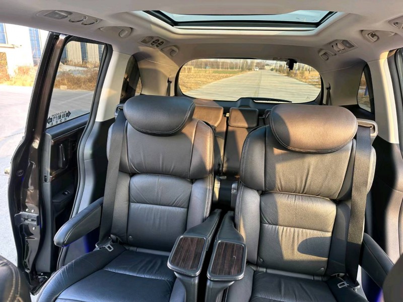 徐州17年本田艾力绅7