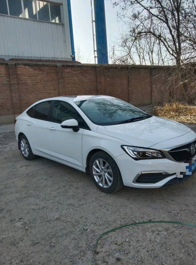 保定19年别克威朗3