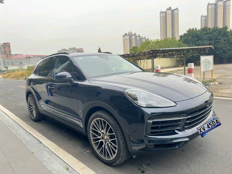 广州22年保时捷卡宴3
