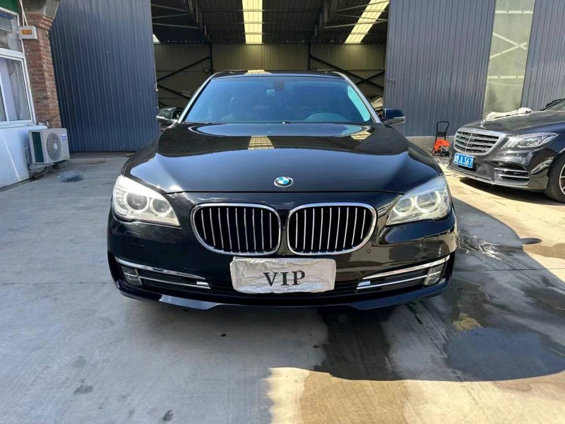 北京13年宝马7系1